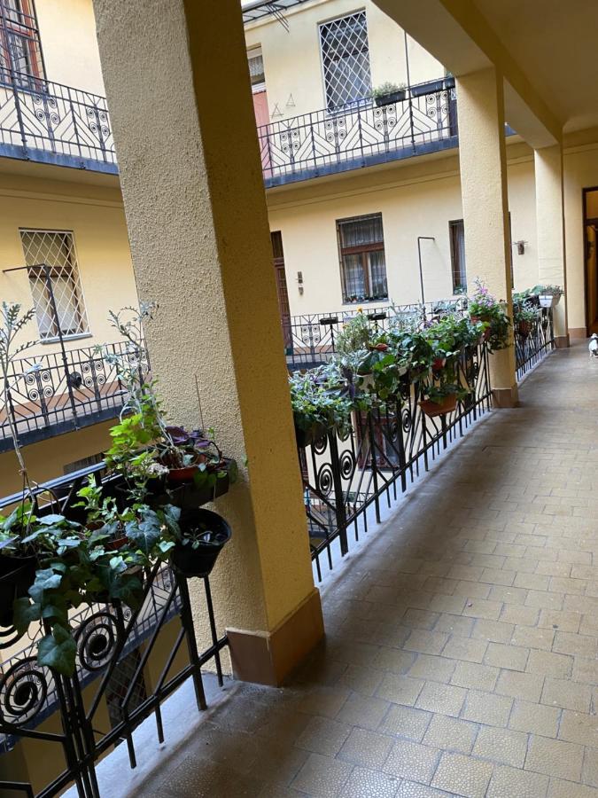 Flower Apartment Budapest Luaran gambar