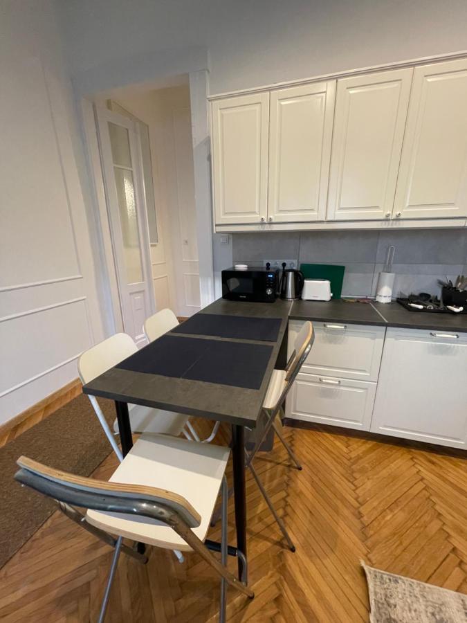 Flower Apartment Budapest Luaran gambar